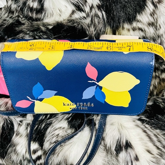 nwt! L🍋VE! this kate spade ♠️ small flap crossbody in citrus print - Picture 14 of 17